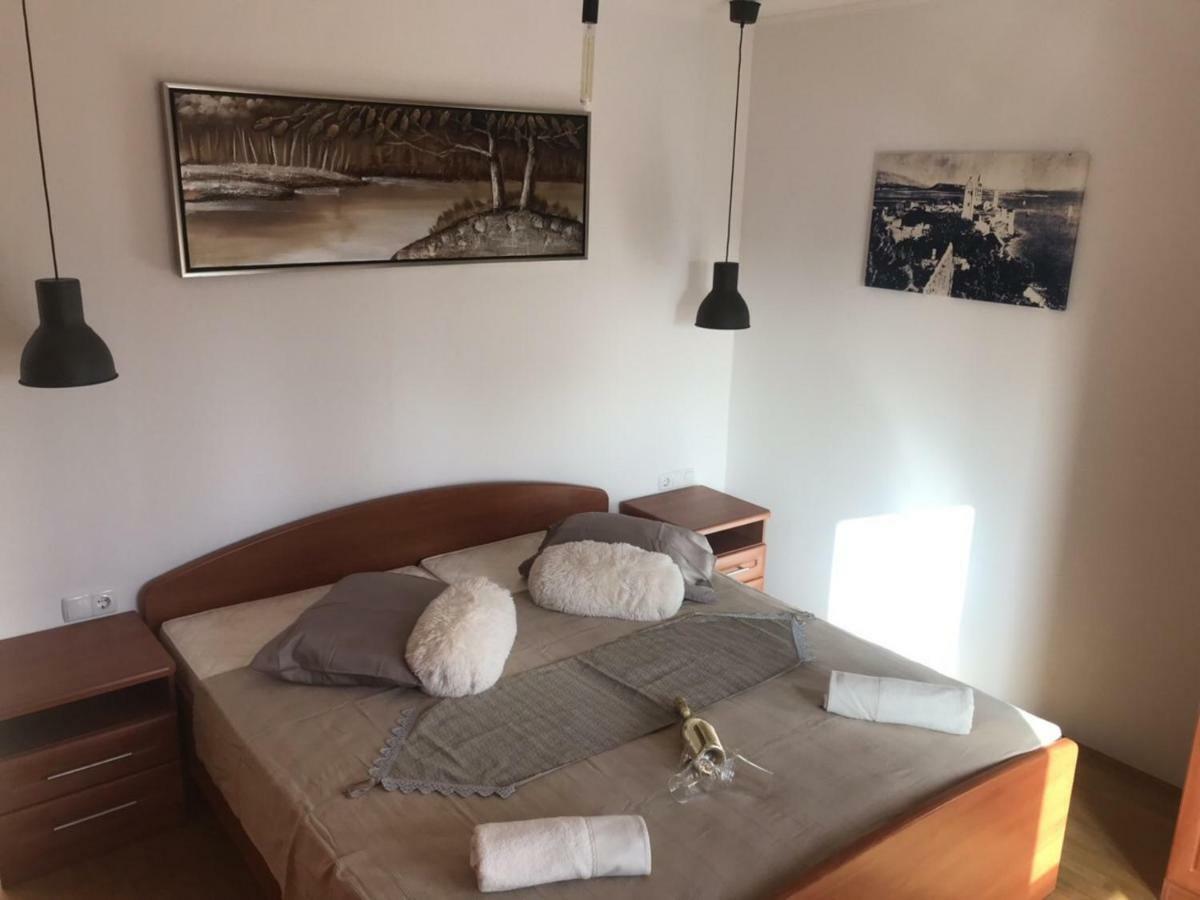 Apartment Beg Rab Town Bagian luar foto