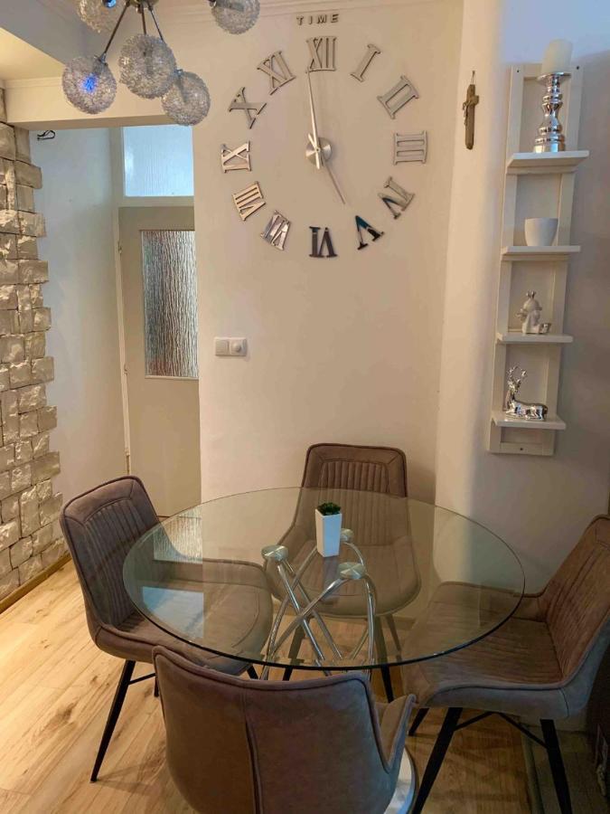 Apartment Beg Rab Town Bagian luar foto
